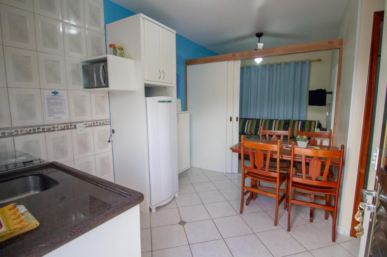 Residencial Andorinhas Apartment Bombinhas Exterior photo